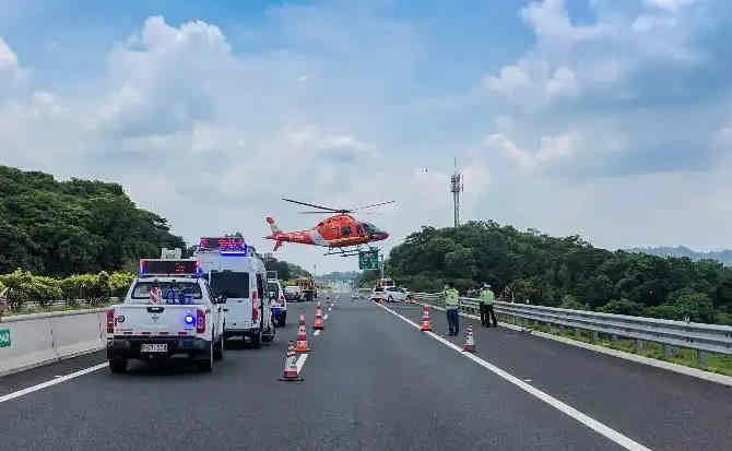 寮步镇高速公路汽车救援案例