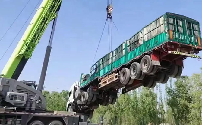 寮步镇道路脱困救援案例